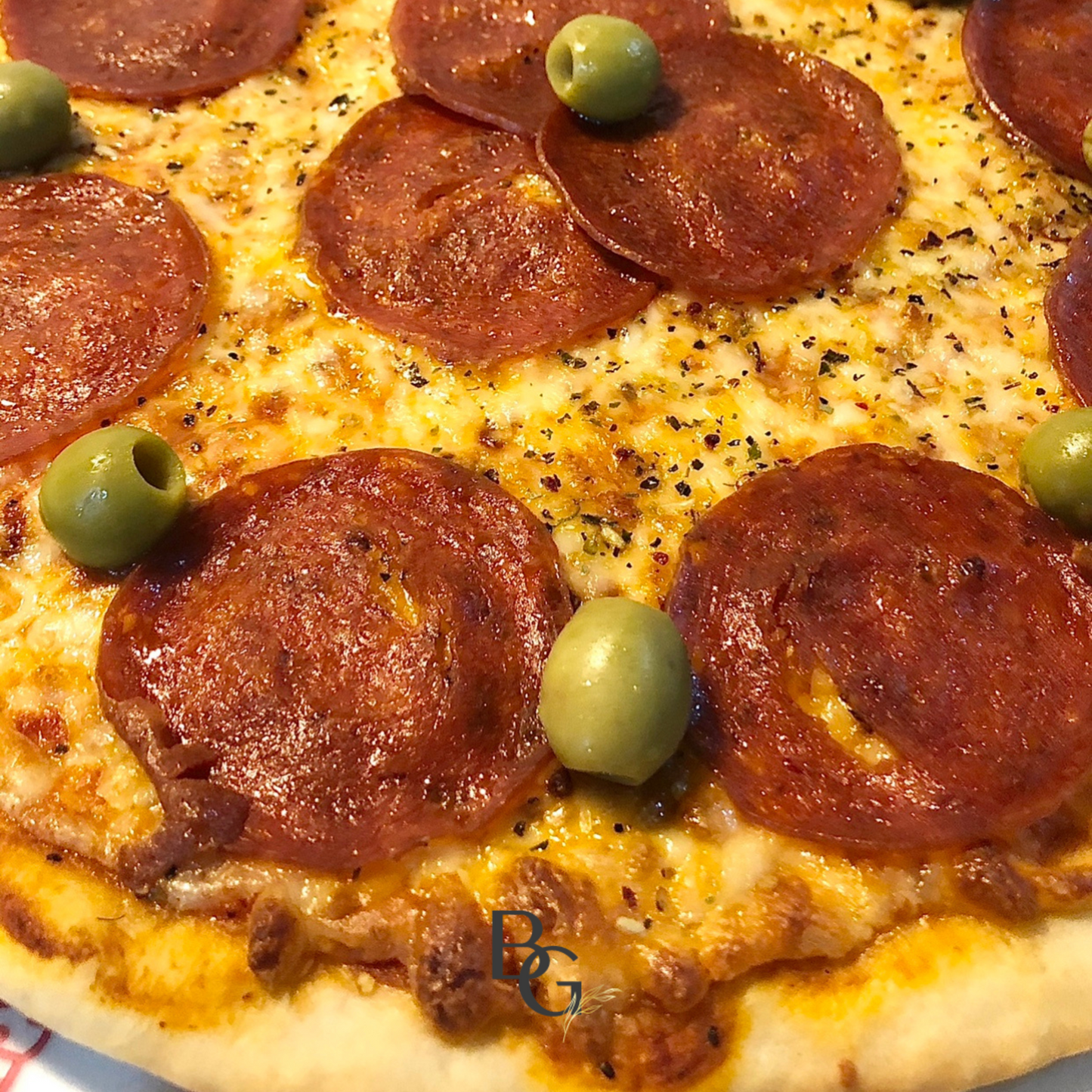 Pizza Pepperoni y Mozzarella