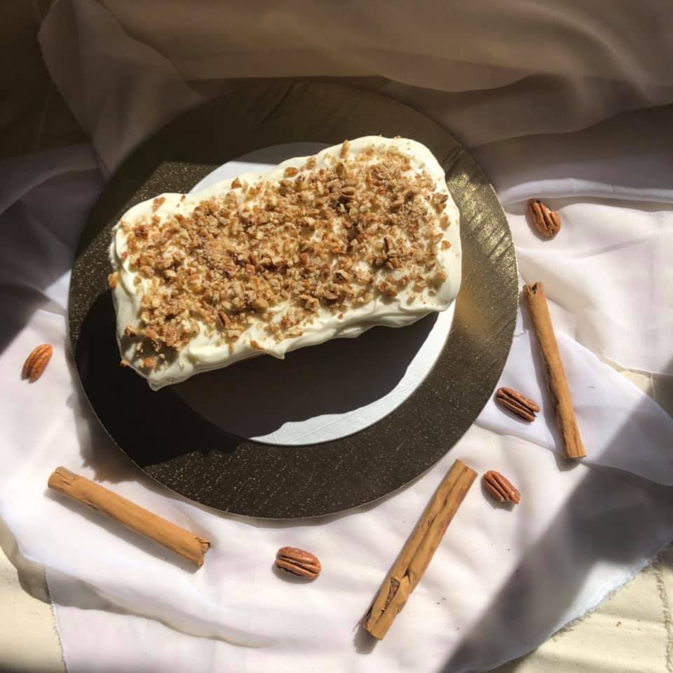 Panqué de zanahoria con crema especial