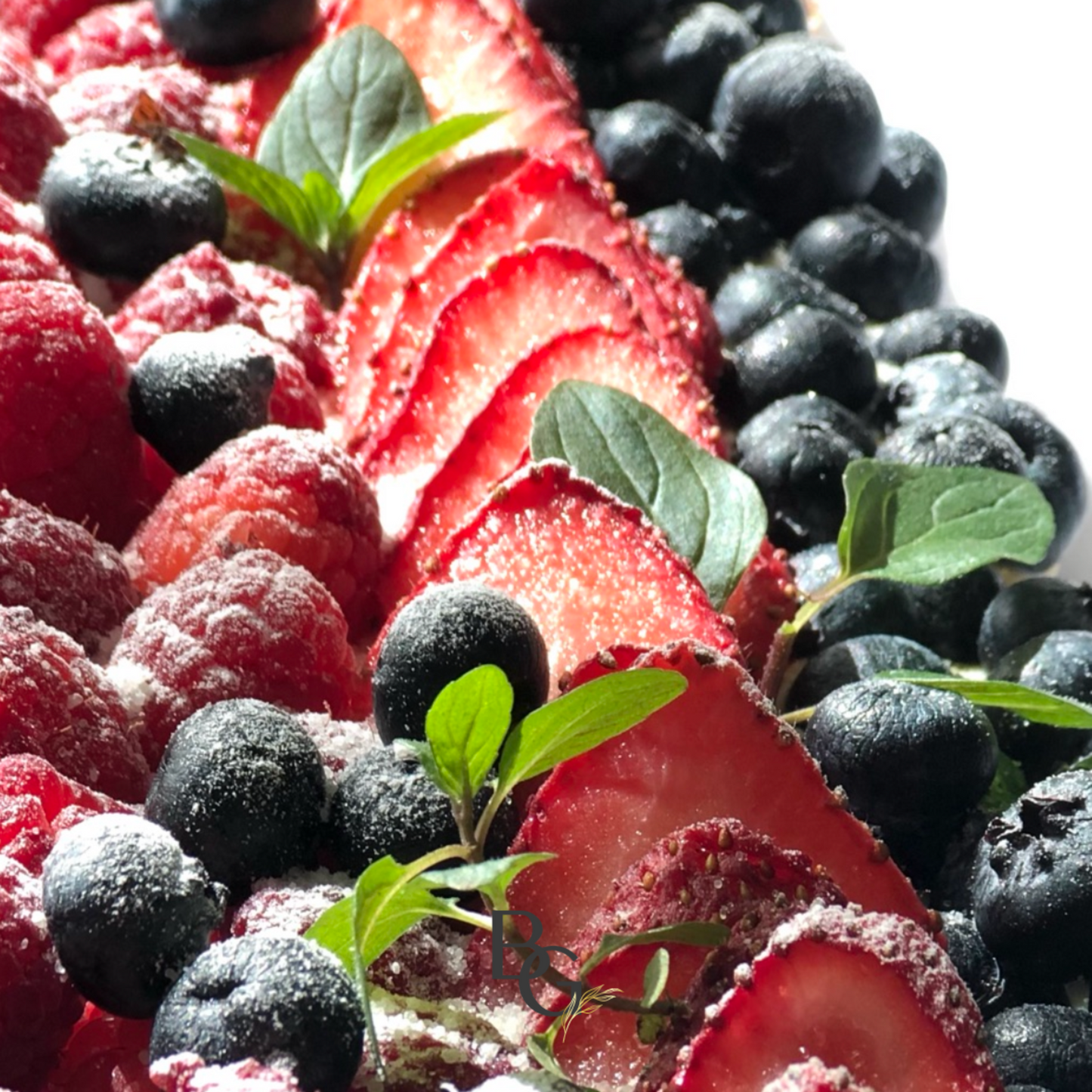 Pie de diplomata con frutos rojos